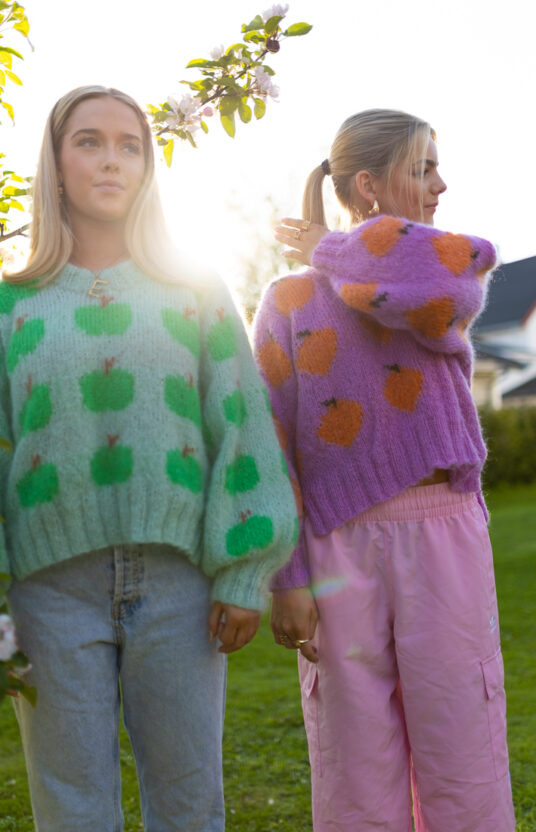 fruity sweater eple strikkeoppskrift genser med frukter fluff mohair