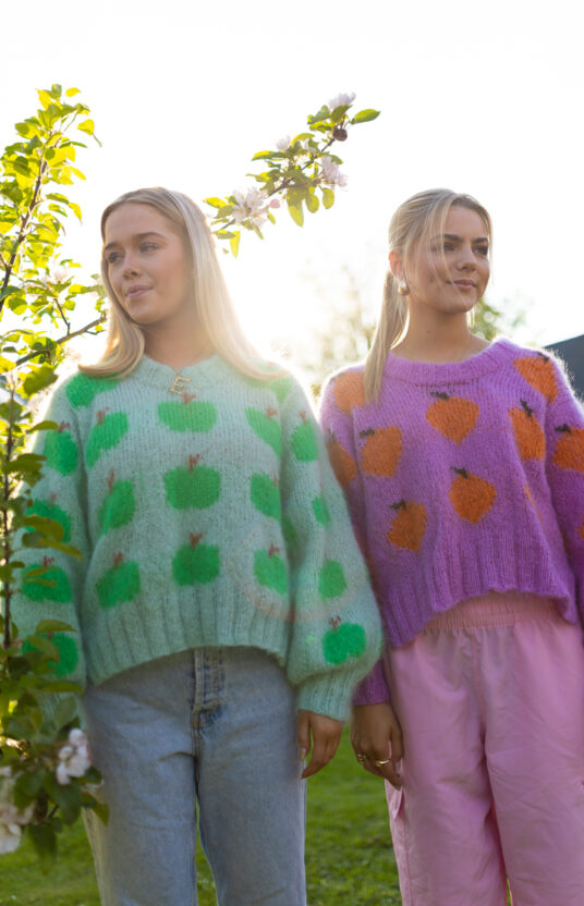 fruity sweater eple strikkeoppskrift genser med frukter fluff mohair
