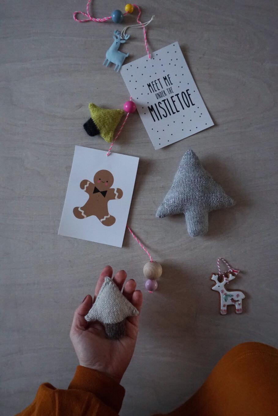27099-Knitting Pattern-Christmas Tree-7 - HipKnitShop gratis strikkeoppskrift julepynt