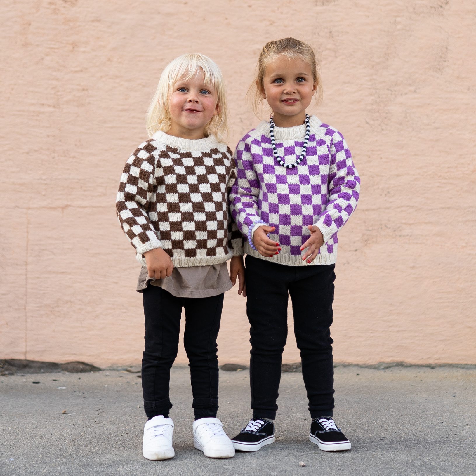 184307-Chess-sweater-kit-2 - HipKnitShop strikk til jente strikk til gutt genser i merinoull