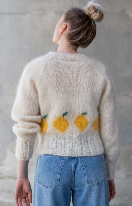 Fruity cardigan strikkeoppskrift