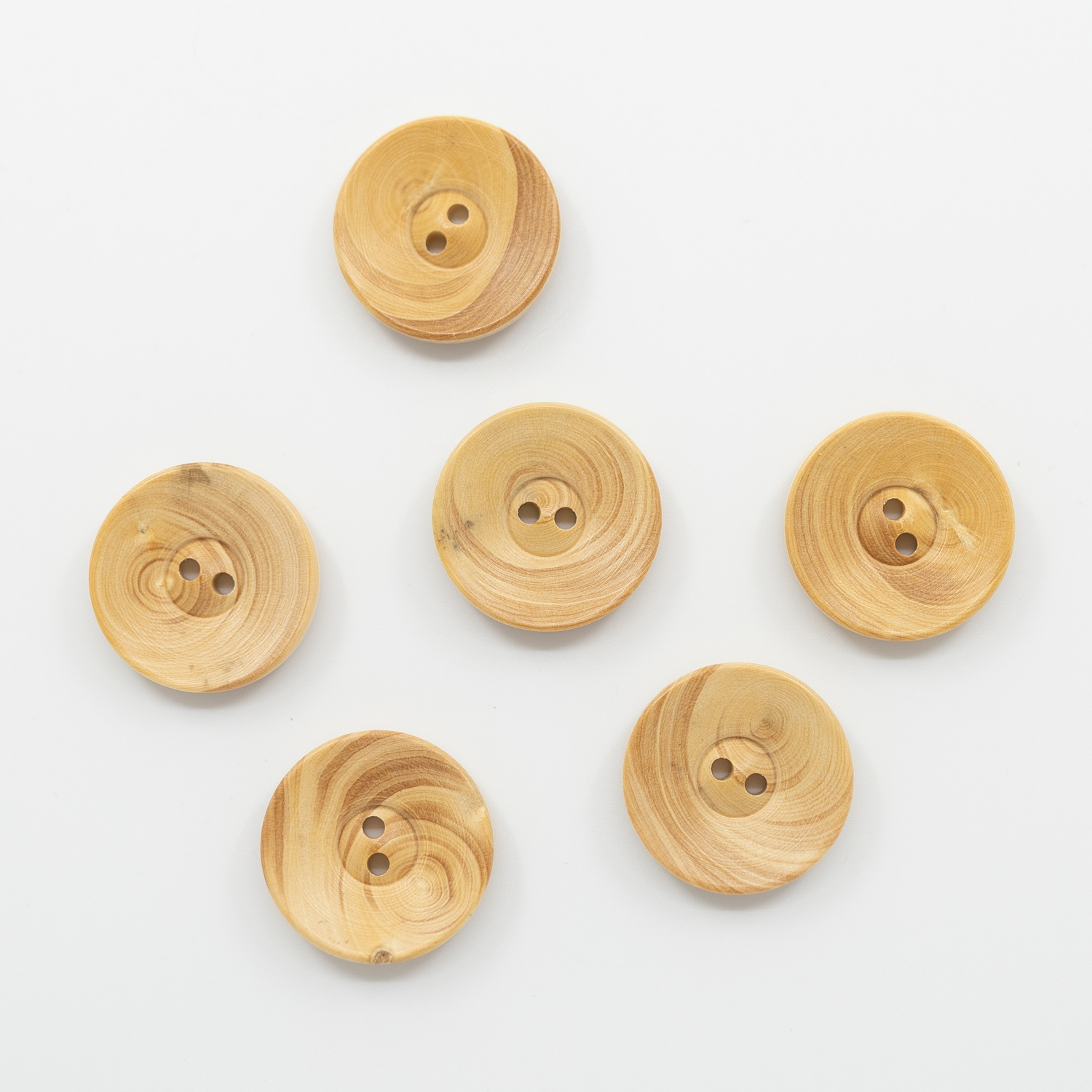 117908-Three-button-natural - HipKnitShop treknapp strikk