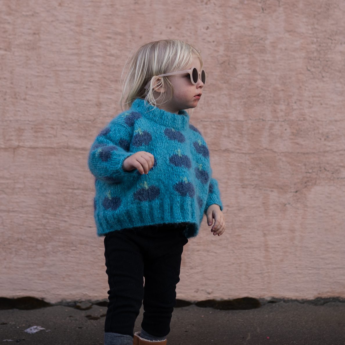 146746-Fruity-sweater-children-knitting-pattern-5 - HipKnitShop Fruity sweater blueberries kids