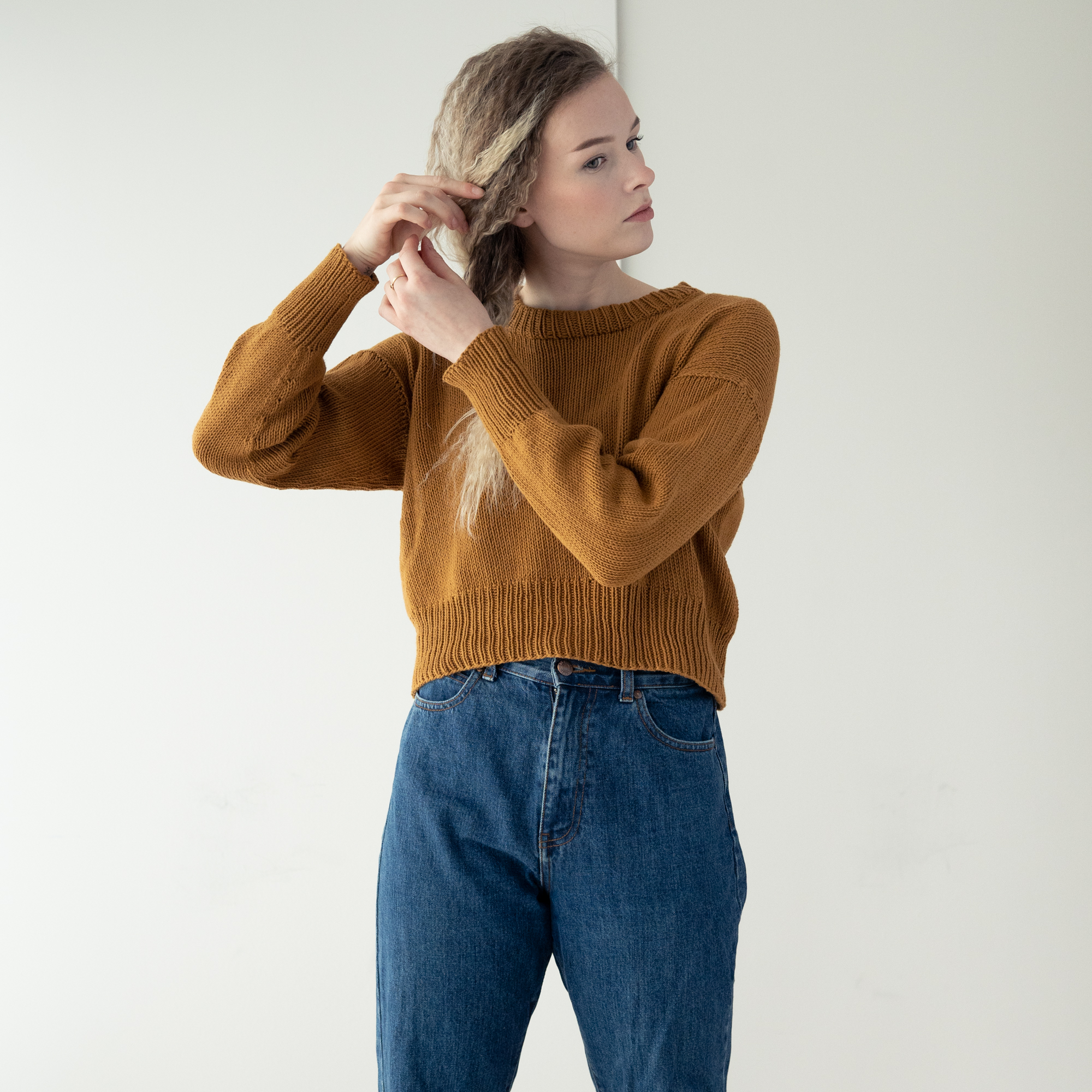 179216-Saga-Sweater-Kit-2 - HipKnitShop strikkeoppskrift genser bomull dame
