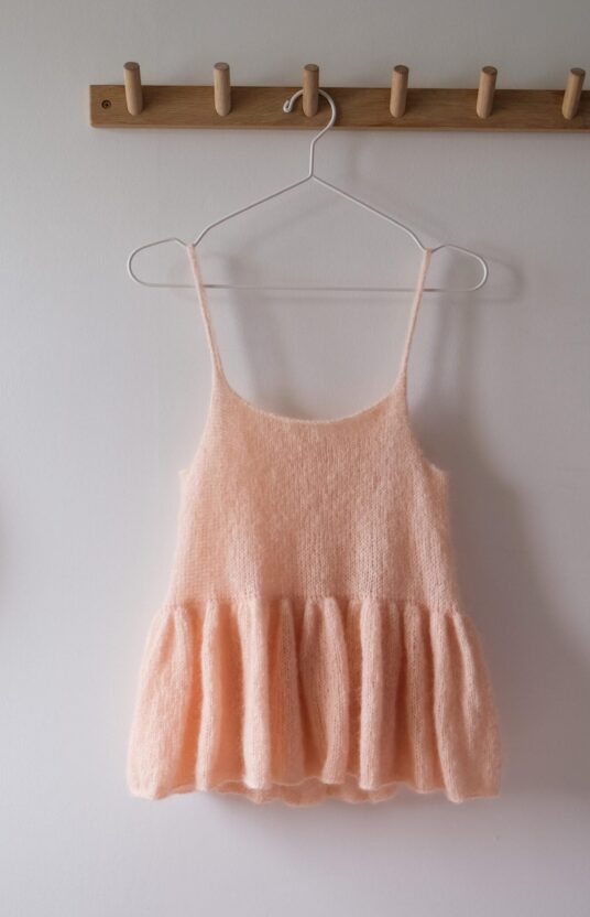 strikkeoppskrift topp dame