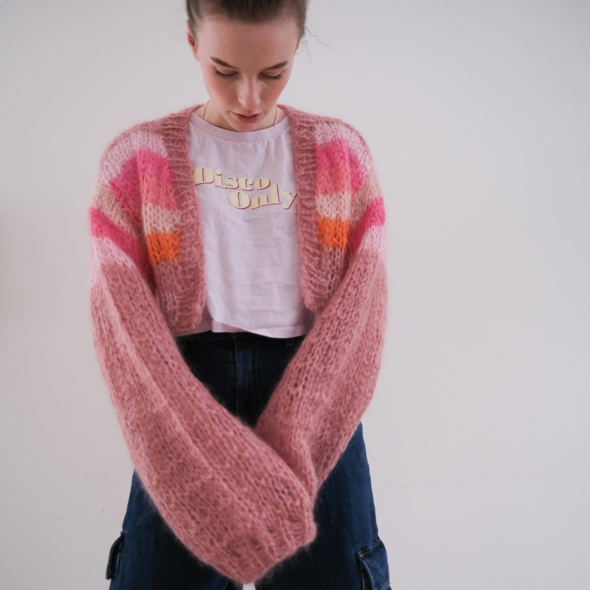 196366-Annone-Cardigan-Knitting-Pattern - HipKnitShop cropped cardigan strikkeoppskrift dame