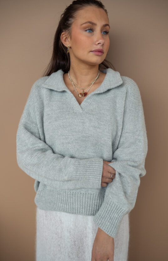 strikkeoppskrift genser med krage dame. strikkegenser med polo dame