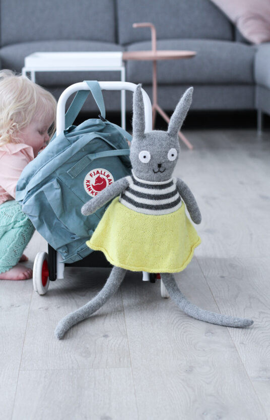 - HipKnitShop kanin strikkeoppskrift kosedyr