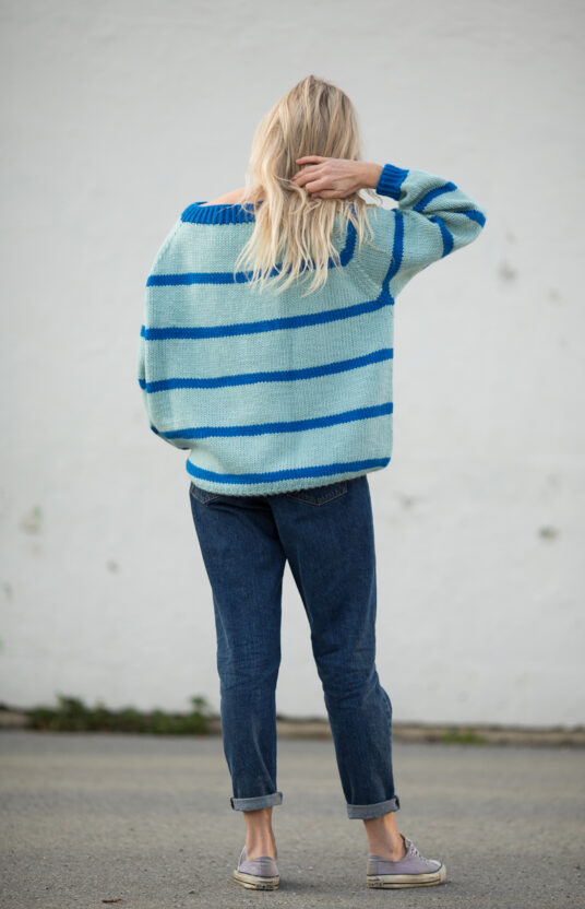 25552-HeySailor-genser-strikkeoppskrift-12 - HipKnitShop stripet genser strikkeoppskrift