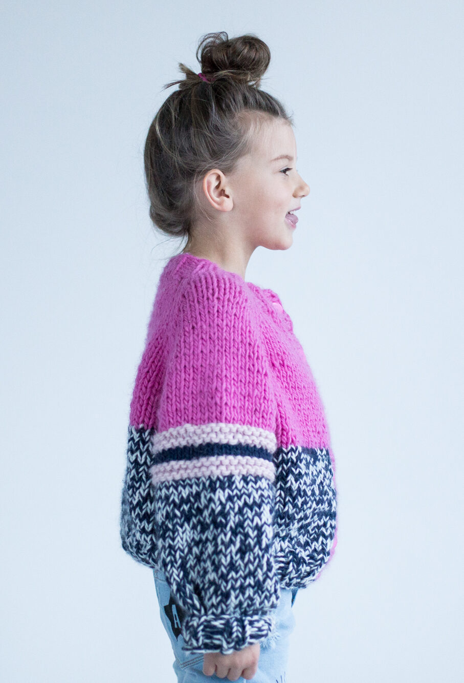 25581-POP-jacket-child-knitting-pattern-12 - HipKnitShop strikkeoppskrift jakke cardigan jente