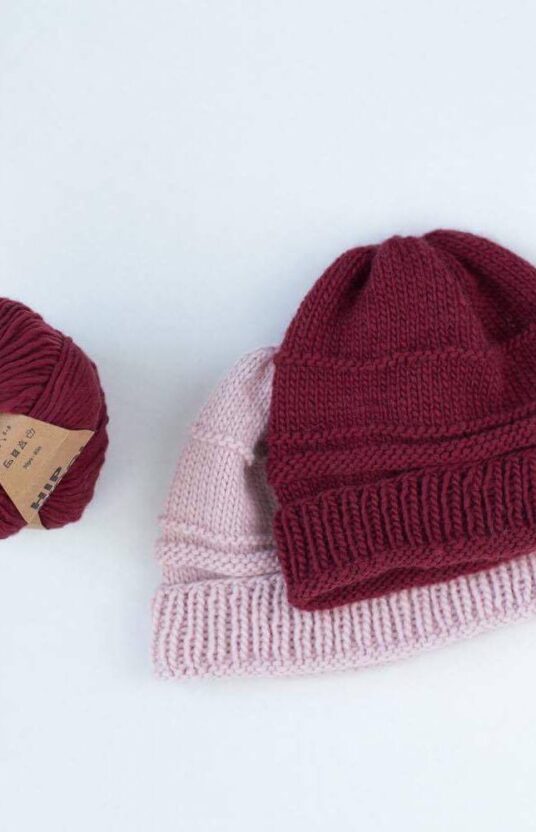 25644-Granny-lue-kit-2 - HipKnitShop knitted beanie