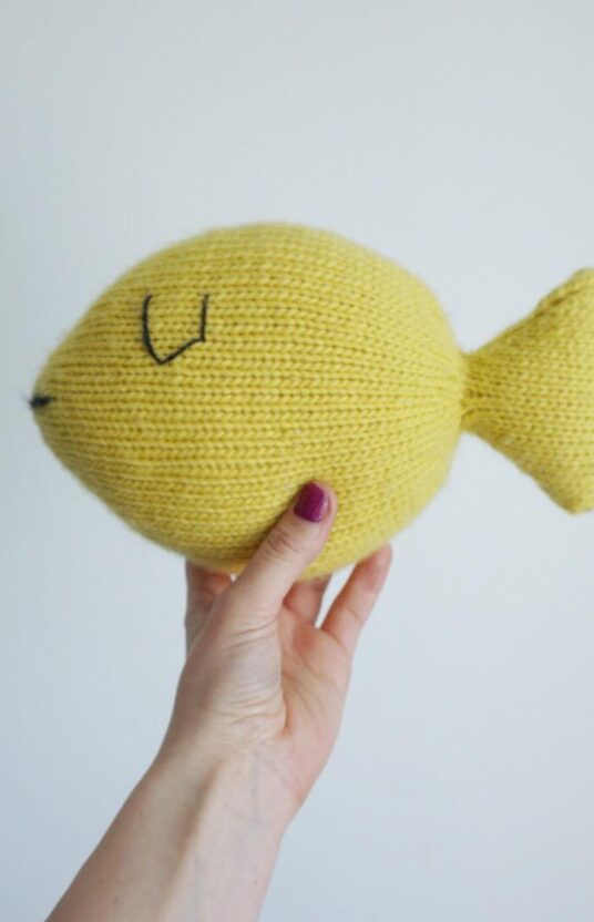 26123-Lekefisk-Knitting Pattern-3 - HipKnitShop 30707089_10160228958935111_1719754224427859968_n
