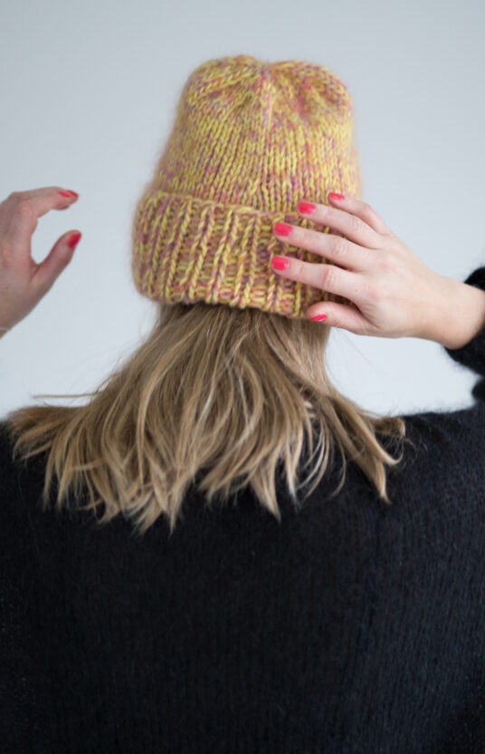 knitted hat women pattern