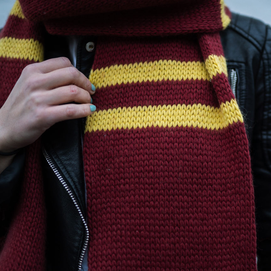 27175-Harry-scarf-kit - HipKnitShop harry potter scarf knitting pattern
