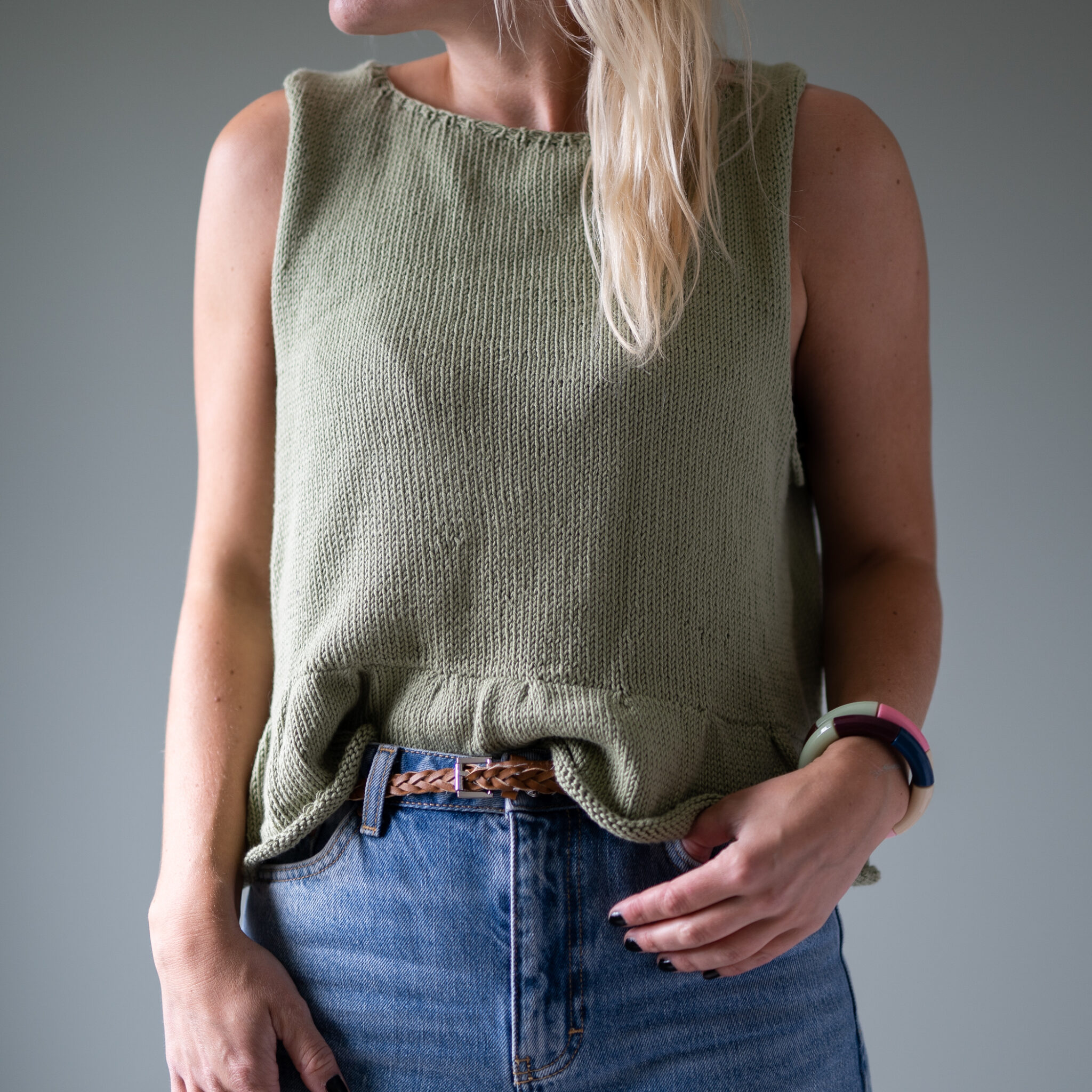 27834-Ebba-Top-kit - HipKnitShop knitting pattern summer knit top