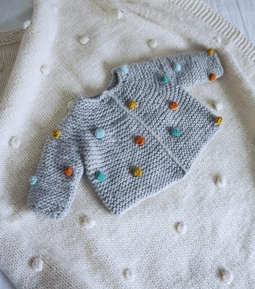 29689-Baby-popcorn-jacket-kit - HipKnitShop strikkejakke til baby