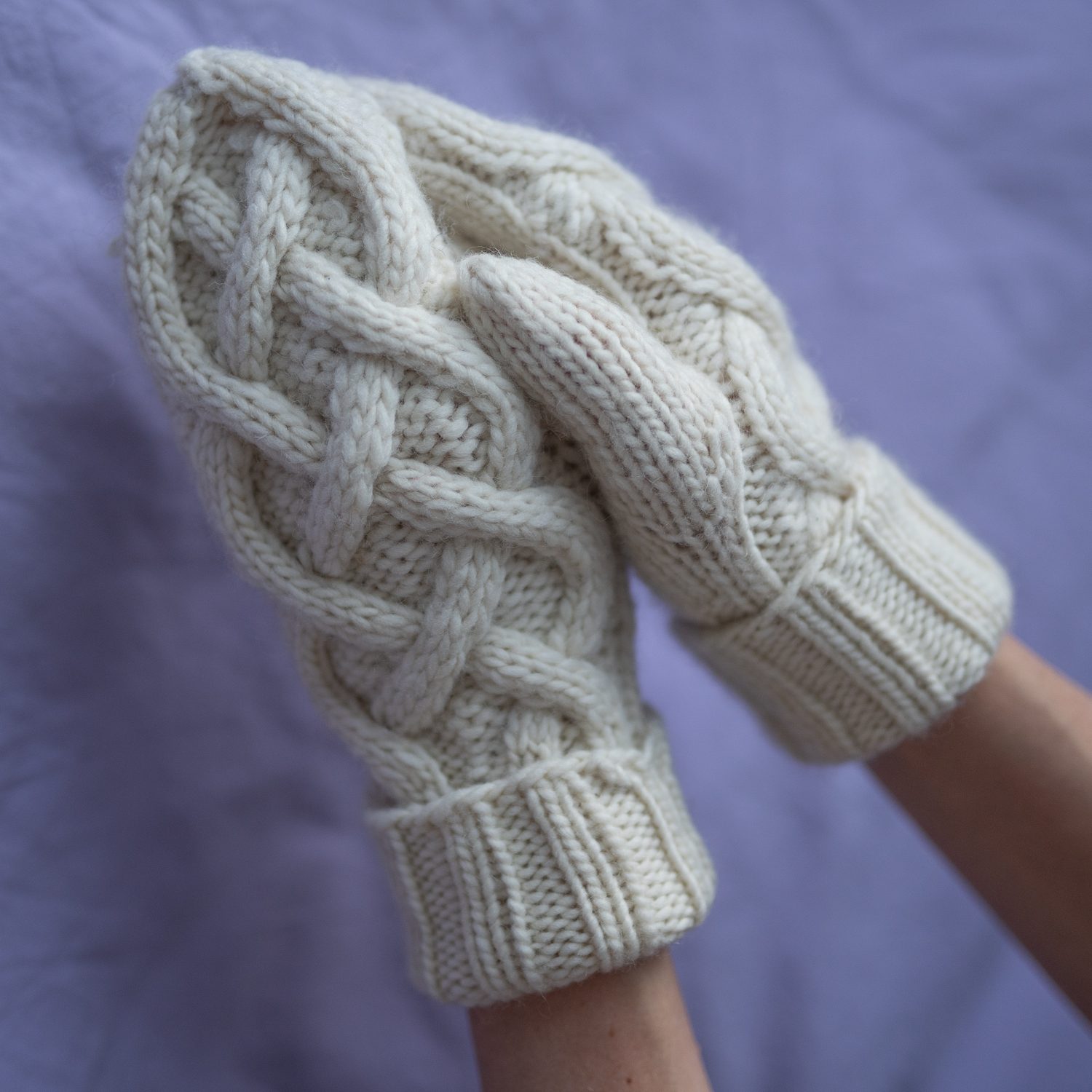 29734-Snodans-mittens-kit-4 - HipKnitShop fine votter strikk