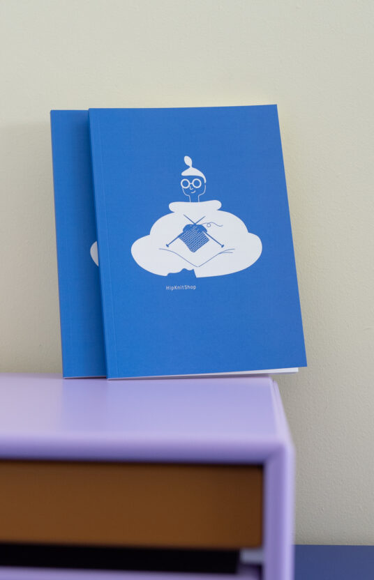 35580-Notatbok-for-strikkere-–-striper-mintrosa-21 - HipKnitShop yoga notebook