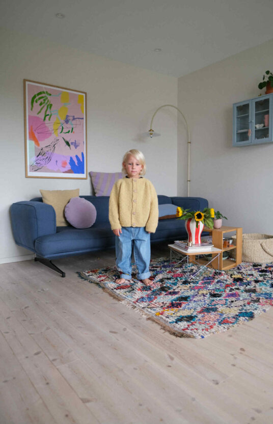 ovenfra og ned raglanjakke inspirasjon strikk til gutt barnestrikk