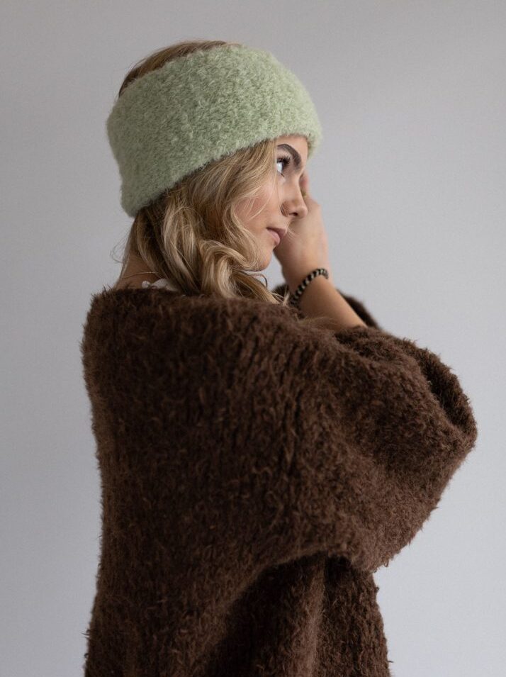 222991-Wild-cardigan-kit - HipKnitShop strikk et pannebånd fluffy strikk pannebånd gavestrikk tips