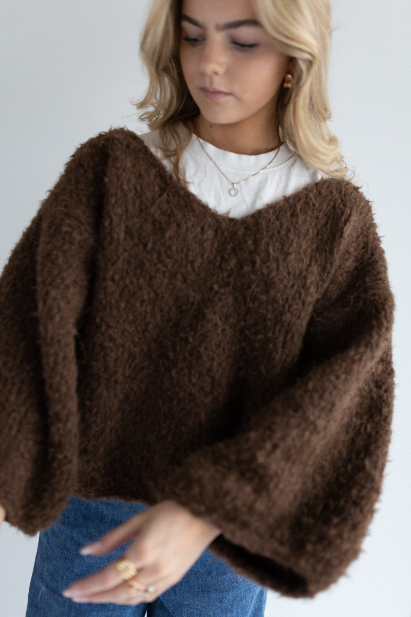226124-Teddy-v-neck-sweater-kit-10 - HipKnitShop Strikk Emilie-114