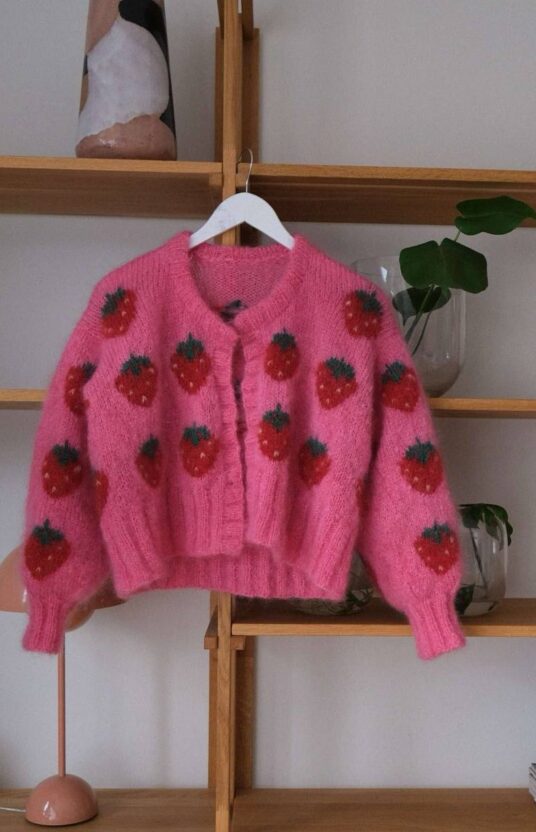 Fruity cardigan oppskrift strawberry jacket lemon jacket