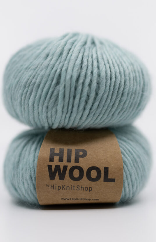 garn strikk lyse isblå farge for strikk på tykke pinner. ren ull kløfri ull mint garn hip wool