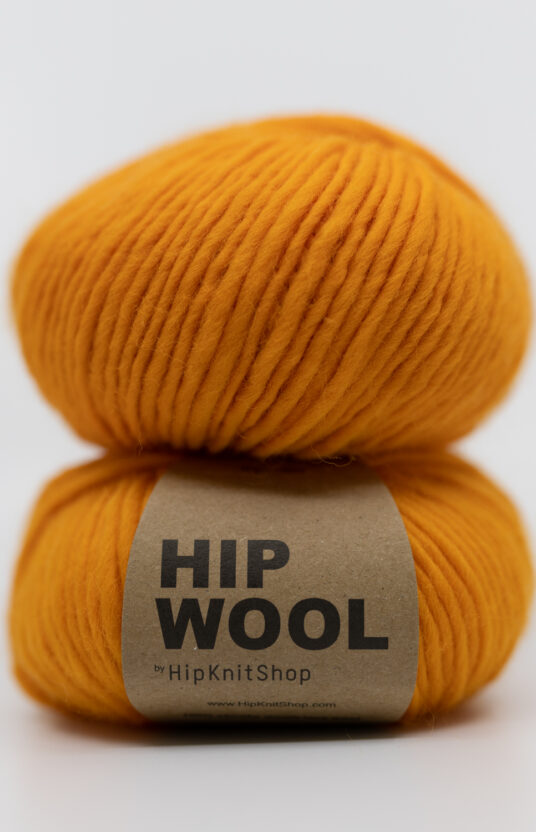 knall orange garn i ull. Fargerikt garn nettbutikk og strikk garn i mange farger. Inspirasjon strikk garn Hip wool