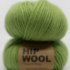 garn i grønn farge til strikk. Fargerikt ullgarn til genser og jakke. Kløfritt garn rws hip wool