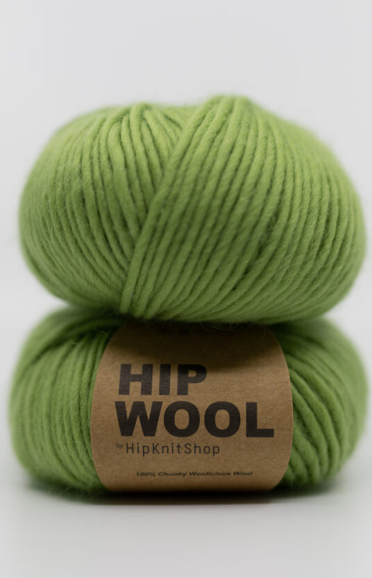garn i grønn farge til strikk. Fargerikt ullgarn til genser og jakke. Kløfritt garn rws hip wool