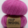 Knall rosa garn. Fargerikt garn til strikk på pinne 5-8 mm. nettbutikk fargerikt garn hubba bubba hip wool