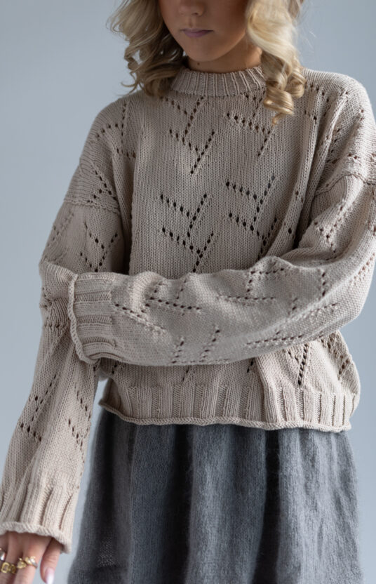 strikkegenser i bomull med struktur. unisex strikegenser dame og herre. strikk i bomull unisex knitting patterns. Cotton sweater knit pattern